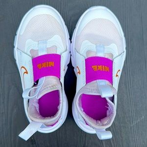 Nike girls size US 11C. Worn only 2 times, like new!